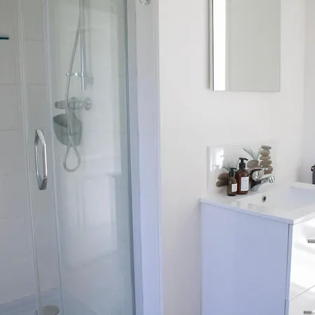 Дом отдыха De La Vergne *