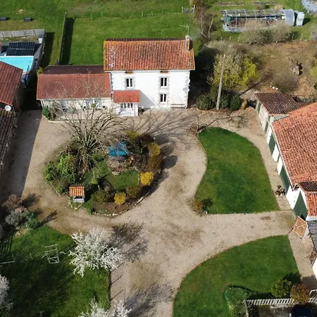 De La Vergne Дом отдыха Adriers